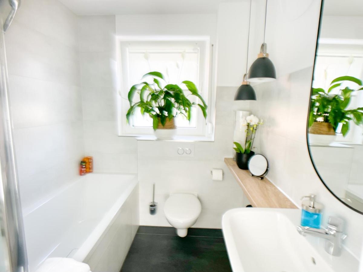 M-Style 01 Apartment Mit Terrasse Und Gasgrill, 24H Self-Check-In, Free Parking, Netflix Norymberga Zewnętrze zdjęcie